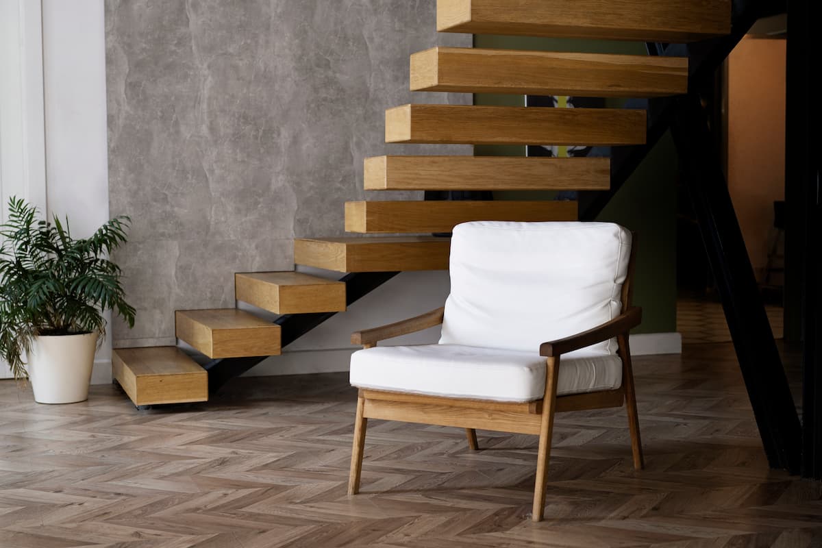 What type of wood to use to cover an old staircase