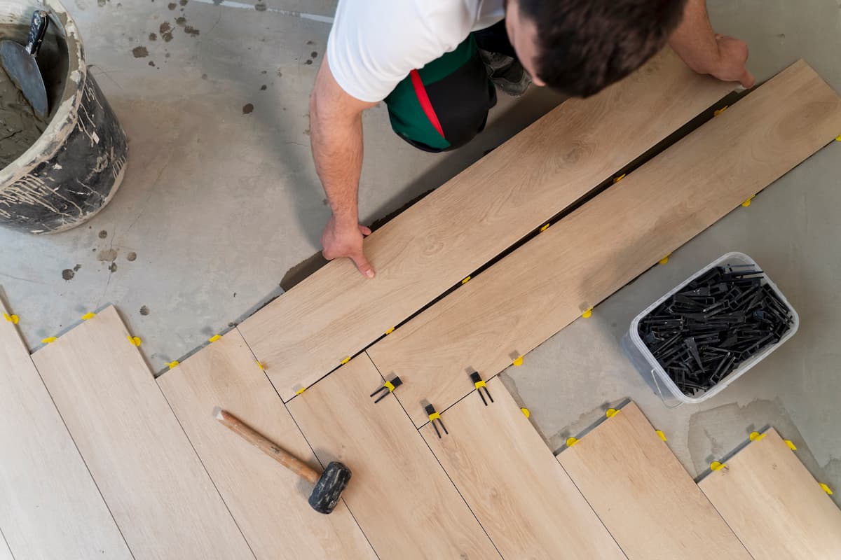 10 Essential Rustic Flooring Ideas for Your Country House